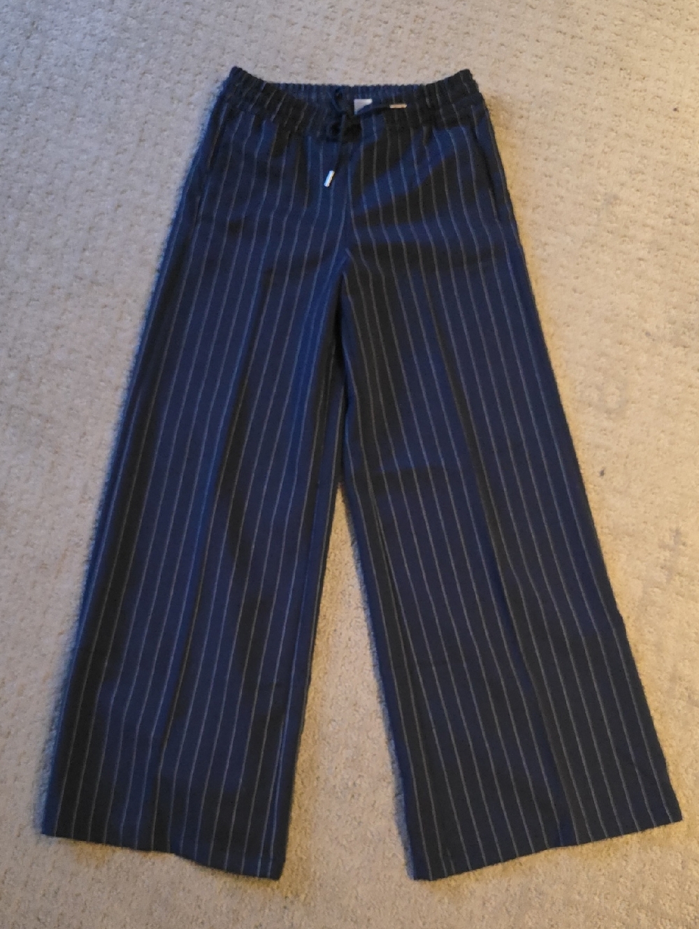 H&M Navy and White Pinstriped Elastic Waist Trousers XXS